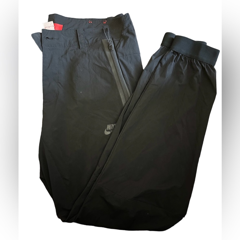 Men’s Nike Tech Windbreaker Joggers